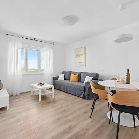 Jellyfish Apartman Póla